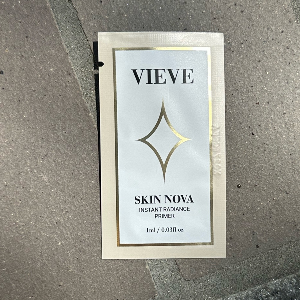 Nwt SKIN NOVA 1 mL